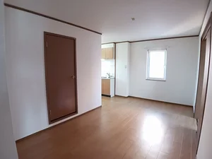 のマンスリーマンション・ウィークリーマンション「サニークァイエットⅢ 202・洋室(No.1335900)」メイン画像