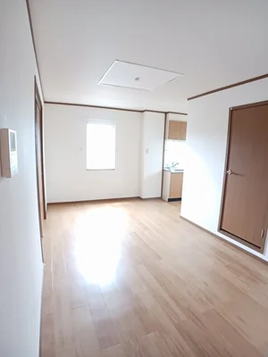 のマンスリーマンション・ウィークリーマンション「サニークァイエットⅢ 201・洋室(No.1335901)」メイン画像