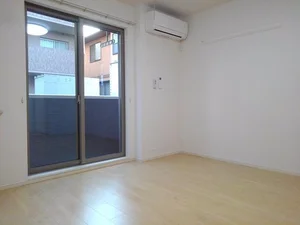 のマンスリーマンション・ウィークリーマンション「アル・ソーレⅢ 103・洋室(No.1336069)」メイン画像