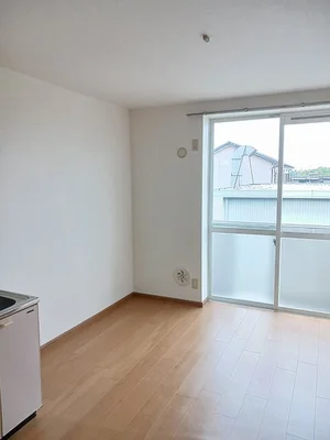 五十鈴ケ丘駅（三重県）のマンスリーマンション・ウィークリーマンション「メゾン浜郷　Ｂ棟 203・洋室(No.1336408)」メイン画像