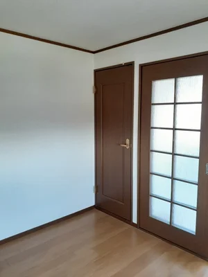 のマンスリーマンション・ウィークリーマンション「ブラティーク 201・洋室(No.1336411)」メイン画像