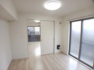 京都光華女子大学短期大学部周辺のマンスリーマンション・ウィークリーマンション「シャルマン東寺南Ⅲ 102・洋室(No.1336492)」メイン画像