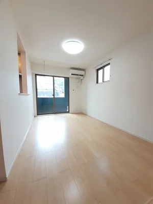 のマンスリーマンション・ウィークリーマンション「シャトー・ドゥ・ボアソルテ 101・洋室(No.1336606)」メイン画像