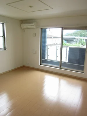 山口市のマンスリーマンション・ウィークリーマンション「ｐｒａｔｃｒｉａ小鯖Ｃ 203・洋室(No.1336620)」メイン画像