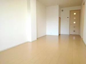 のマンスリーマンション・ウィークリーマンション「ディアコート口酒井　参番館 103・洋室(No.1336735)」メイン画像