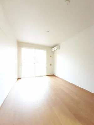 のマンスリーマンション・ウィークリーマンション「バーミーハウスＡ 103・洋室(No.1336960)」メイン画像