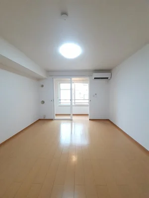 村上市のマンスリーマンション・ウィークリーマンション「メゾン・リヴェールⅢ 102・洋室(No.1336961)」メイン画像