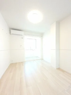 のマンスリーマンション・ウィークリーマンション「カレントレジデンス三和　Ⅱ 101・洋室(No.1336990)」メイン画像