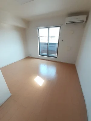 香川県の大東建託リーシング株式会社のマンスリーマンション・ウィークリーマンション「エルディム天野Ⅱ 205・洋室(No.1337021)」メイン画像