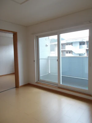 雲南市のマンスリーマンション・ウィークリーマンション「グレイス・四通ガーデンＡ 203・洋室(No.1337034)」メイン画像