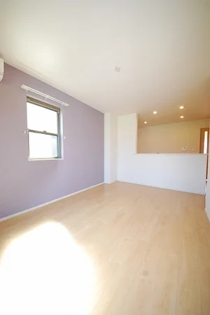 八代市のマンスリーマンション・ウィークリーマンション「ＲＥＳＴ　ＷＯＯＤ　１ 106・洋室(No.1337232)」メイン画像