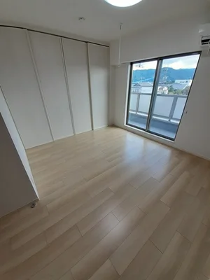 八代市のマンスリーマンション・ウィークリーマンション「スタンツァ　ノーヴェ　アオ 303・洋室(No.1337250)」メイン画像