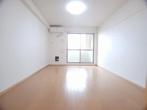 のマンスリーマンション・ウィークリーマンション「シャトー・カネハラ　Ａ 306・洋室(No.1337352)」メイン画像