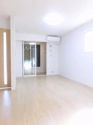 のマンスリーマンション・ウィークリーマンション「ラフィネ一身田　Ａ 101・洋室(No.1337414)」メイン画像