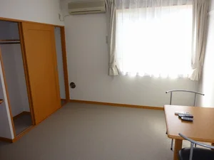 淑徳大学千葉キャンパス周辺のマンスリーマンション・ウィークリーマンション「レオパレス古市場２ 202(No.1337437)」メイン画像