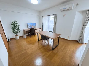 のマンスリーマンション・ウィークリーマンション「アルDEスリー鈴鹿　PlusOne 203・1LDK(No.1337642)」メイン画像