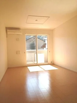 のマンスリーマンション・ウィークリーマンション「アンジュＣＭＨ 102・洋室(No.1337820)」メイン画像