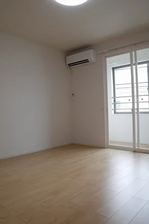 のマンスリーマンション・ウィークリーマンション「レスポアール　ドゥ　アルブル 204・洋室(No.1337922)」メイン画像