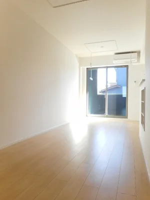 のマンスリーマンション・ウィークリーマンション「サンリット沼津 105・洋室(No.1337984)」メイン画像