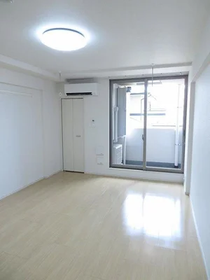 のマンスリーマンション・ウィークリーマンション「メゾン　ユウソウ 204・洋室(No.1337988)」メイン画像