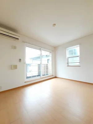 道後温泉駅（愛媛県）のマンスリーマンション・ウィークリーマンション「ミルト　ソレイユⅡ 201・洋室(No.1338206)」メイン画像