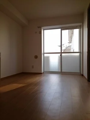 のマンスリーマンション・ウィークリーマンション「ドミールハイツ　Ⅴ 103・洋室(No.1338229)」メイン画像