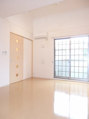 のマンスリーマンション・ウィークリーマンション「ソフィアガーデンⅡ 101・洋室(No.1338247)」メイン画像