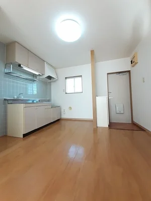 のマンスリーマンション・ウィークリーマンション「六田アパートＨＡＭＡＤＡ 202・洋室(No.1338337)」メイン画像