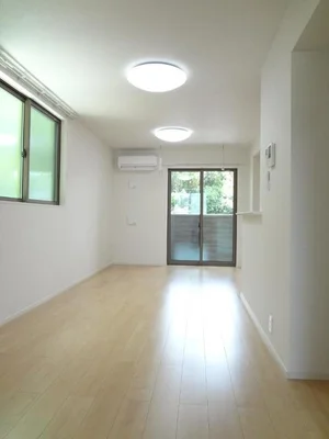 のマンスリーマンション・ウィークリーマンション「サニーヒルズ　Ｄ 202・洋室(No.1338346)」メイン画像