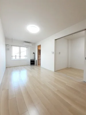 のマンスリーマンション・ウィークリーマンション「ラ・メール・ブルーⅠ 102・洋室(No.1338443)」メイン画像