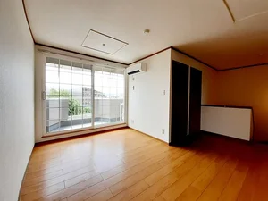 のマンスリーマンション・ウィークリーマンション「メゾン　フル－ル 203・洋室(No.1338499)」メイン画像