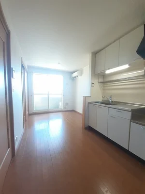 出雲神西駅（島根県）のマンスリーマンション・ウィークリーマンション「プランタン　ソレイユＤ 202・洋室(No.1338575)」メイン画像