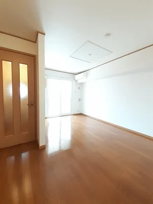 のマンスリーマンション・ウィークリーマンション「ロックフィールドⅡ 103・洋室(No.1338614)」メイン画像