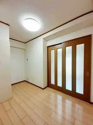 新水前寺駅（熊本県）・新水前寺駅前駅（熊本県）のマンスリーマンション・ウィークリーマンション「プレジデンシャル白山 101・洋室(No.1338627)」メイン画像