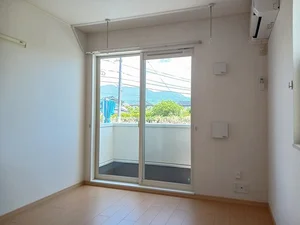 山梨県のマンスリーマンション・ウィークリーマンション「ランピド・フォンテーヌＡ 102・洋室(No.1339067)」メイン画像