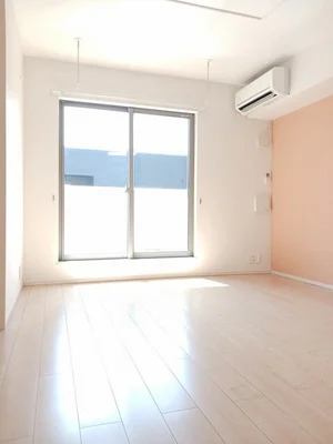 のマンスリーマンション・ウィークリーマンション「ガーデン　フォレスト　Ⅲ 202・洋室(No.1339084)」メイン画像