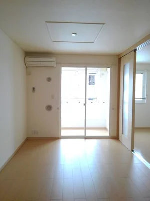 能美市のマンスリーマンション・ウィークリーマンション「ドゥ・ソレイユ 203・洋室(No.1339141)」メイン画像