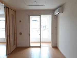 新町口駅（富山県）のマンスリーマンション・ウィークリーマンション「ベルグラ－ス　Ａ 201・洋室(No.1339144)」メイン画像