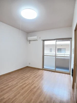 のマンスリーマンション・ウィークリーマンション「フォンテーヌ鶴江 202・洋室(No.1339286)」メイン画像