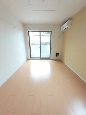 のマンスリーマンション・ウィークリーマンション「メルヘン　イリ－デ 101・洋室(No.1339298)」メイン画像