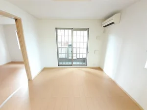 のマンスリーマンション・ウィークリーマンション「アンジェロ　Ｆ２ 102・洋室(No.1339488)」メイン画像