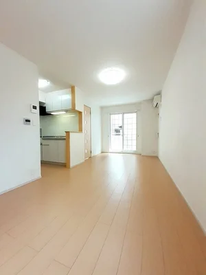 のマンスリーマンション・ウィークリーマンション「ソレアード 101・洋室(No.1339634)」メイン画像