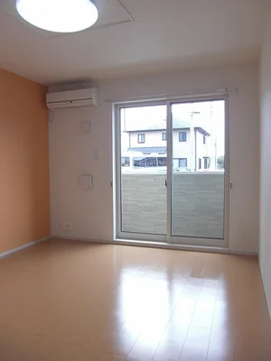 のマンスリーマンション・ウィークリーマンション「ルミエール古宮　Ⅱ 103・洋室(No.1339635)」メイン画像