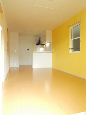 のマンスリーマンション・ウィークリーマンション「ヴィラウェスト軽井沢 204・洋室(No.1339643)」メイン画像