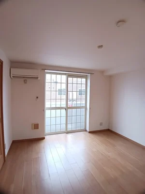 のマンスリーマンション・ウィークリーマンション「シャン・ド・フルールⅡ 102・洋室(No.1339652)」メイン画像