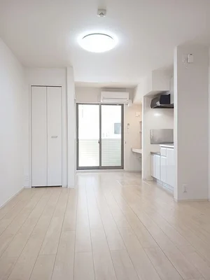 のマンスリーマンション・ウィークリーマンション「クリスタル・セレニティ 102・洋室(No.1339663)」メイン画像