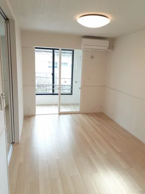 日南駅（宮崎県）のマンスリーマンション・ウィークリーマンション「ベルセゾン・ルル　Ⅱ 102・洋室(No.1339762)」メイン画像