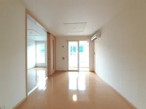 のマンスリーマンション・ウィークリーマンション「ピアチェーレＡ 203・洋室(No.1339791)」メイン画像