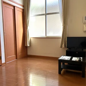 のマンスリーマンション・ウィークリーマンション「レオパレスサンライズ 102(No.1339876)」メイン画像