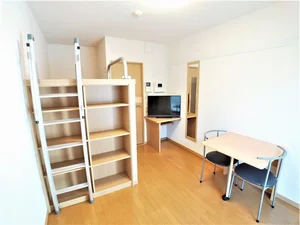 のマンスリーマンション・ウィークリーマンション「レオパレスピエール　コリーネ 103(No.1340082)」メイン画像